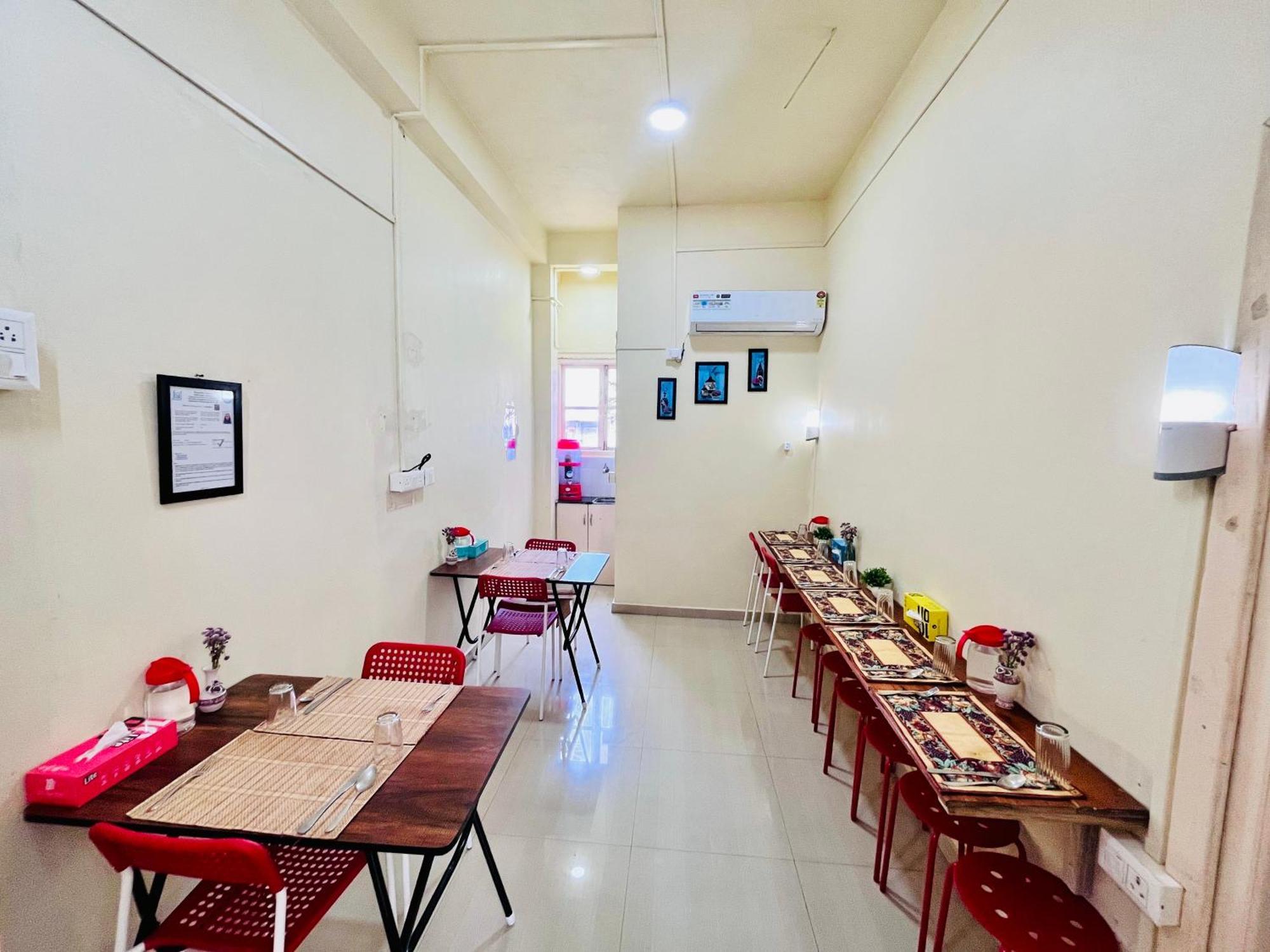 Aizawl Guest House Apartments Buitenkant foto