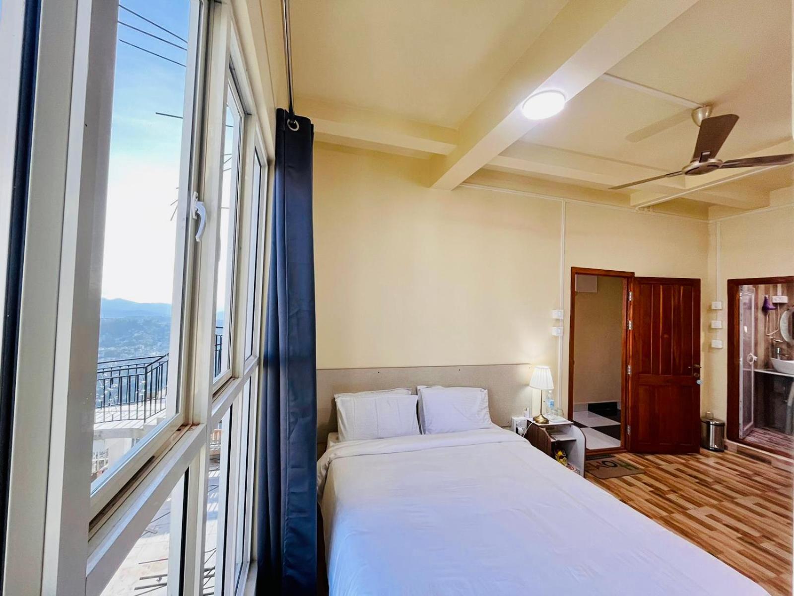Aizawl Guest House Apartments Buitenkant foto